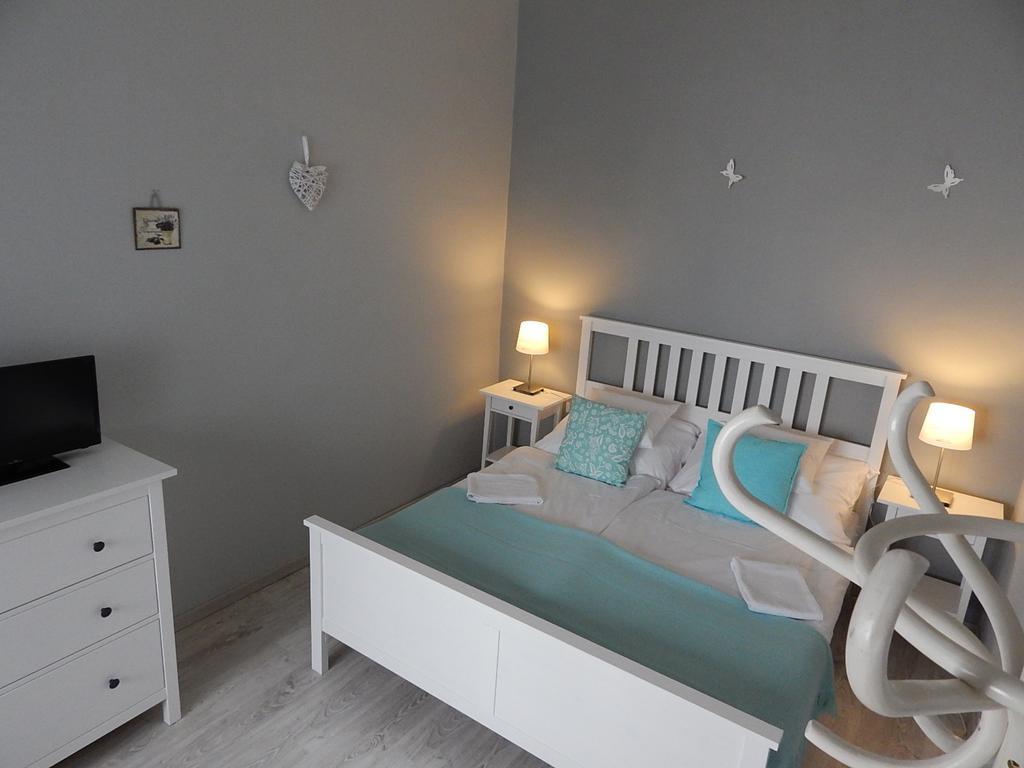 Ferencesek Apartman Pécs Extérieur photo
